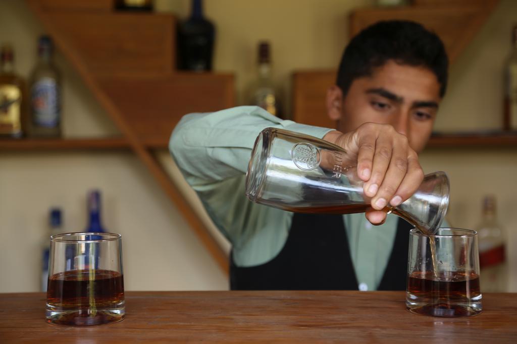Hotel Peninsula Pokhara Dış mekan fotoğraf