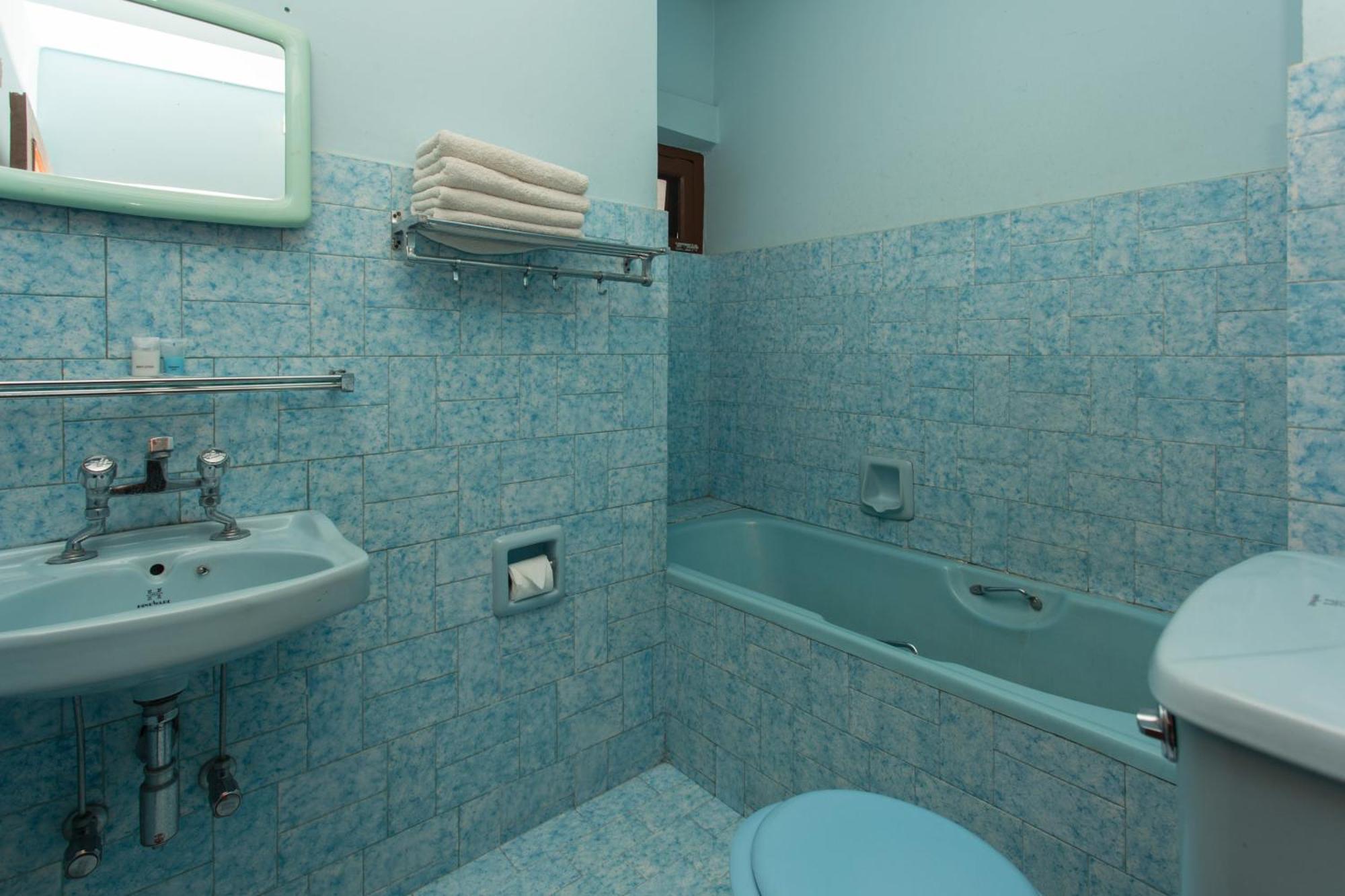 Hotel Peninsula Pokhara Dış mekan fotoğraf
