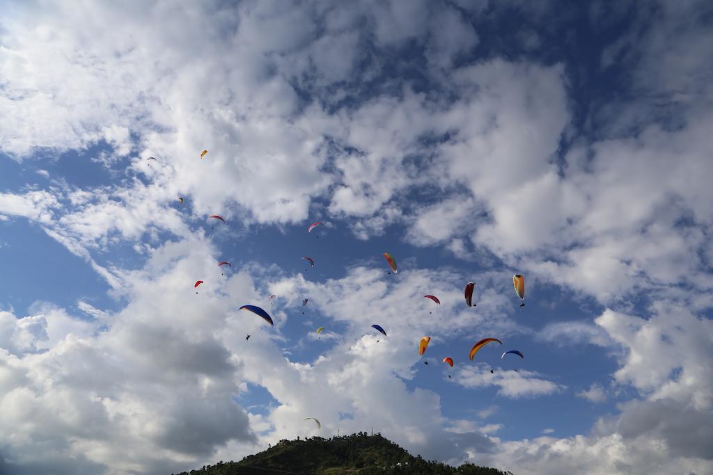Hotel Peninsula Pokhara Dış mekan fotoğraf