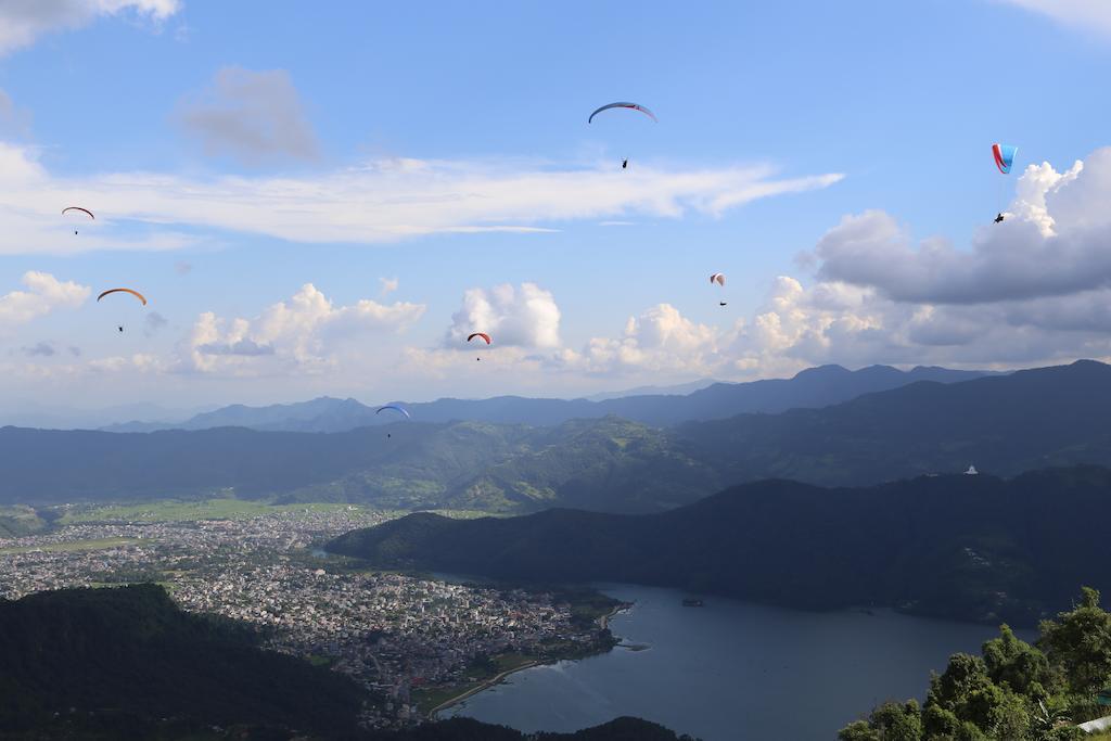 Hotel Peninsula Pokhara Dış mekan fotoğraf